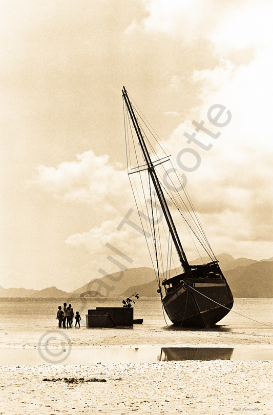 Schooner, Seychelles CANVAS PRINT (127×82cm)